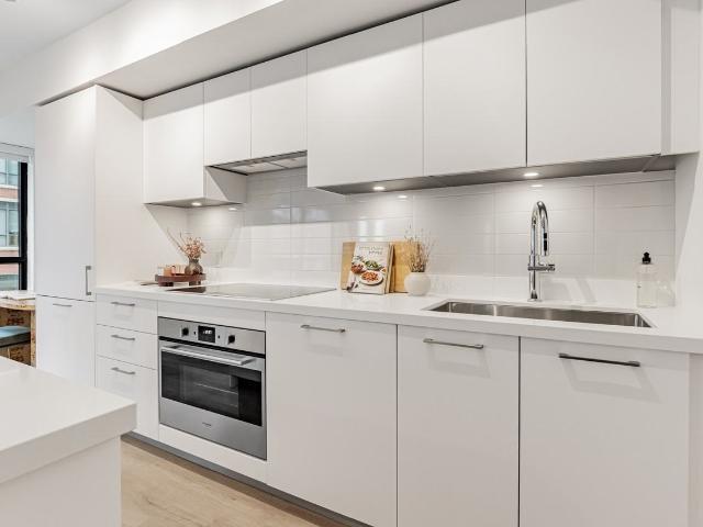 36 Brentcliffe Luxury Rentals 2 Bedroom Apartment for Rent at 36 Brentcliffe Rd, Toronto, ON M4G 0E1 Leaside