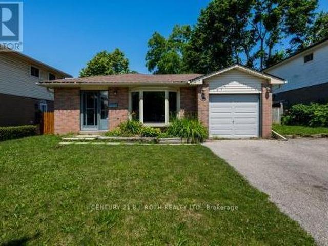 36 Cynthia Court E, Barrie, ON, L4M 2X4 house for sale | Listing ID S13530 | Royal LePage
