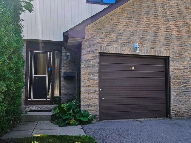 36 Dawson Crescent, Brampton | For Sale @ $619,999 | Condos. Ca