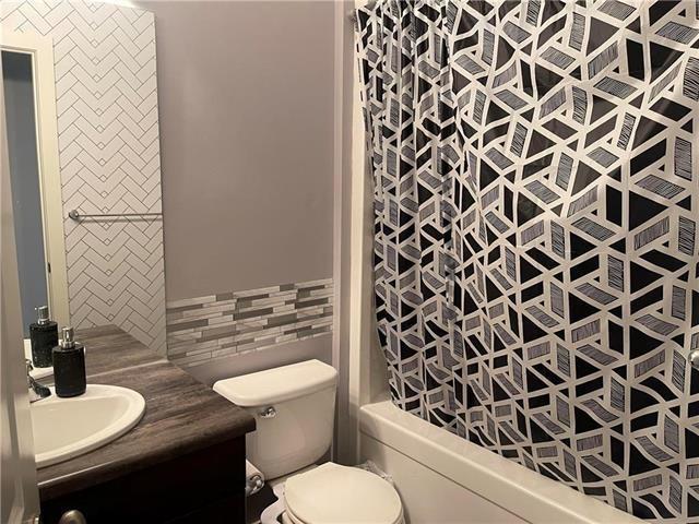 36 Dennis Lindsay Road 1 7 Bedroom Apartment for Rent at 36 Dennis Lindsay Rd, Winnipeg, MB R3W 0G2 Grassie