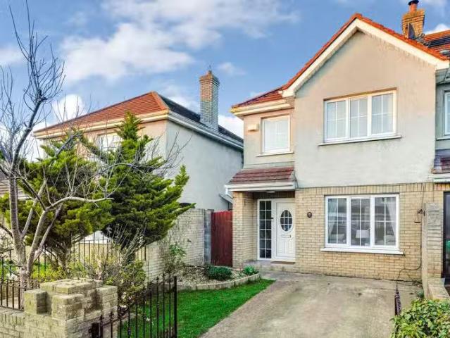 36 Dunsoghly Avenue, Ratoath Road, Finglas, Dublin 11 is for s.