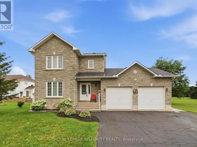36 Frontenac Boulevard, Russell, ON, K0A 1W0 house for sale | Listing ID X13570 | Royal LePage