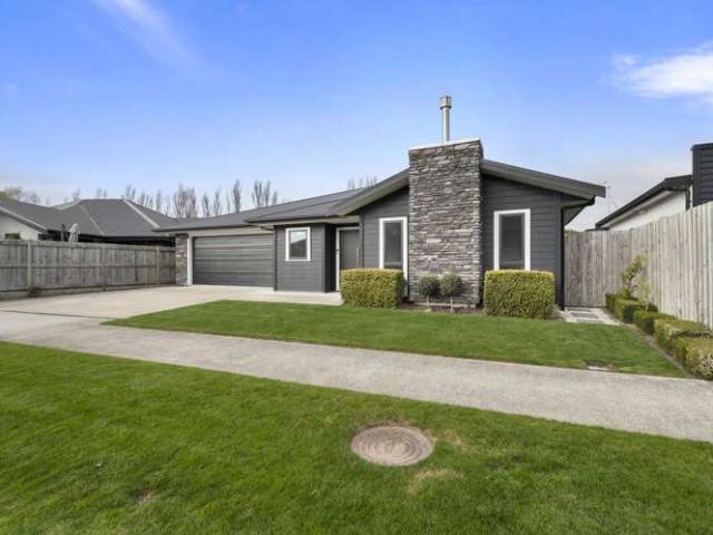 36 Freedom Drive, Kelvin Grove, Palmerston North City