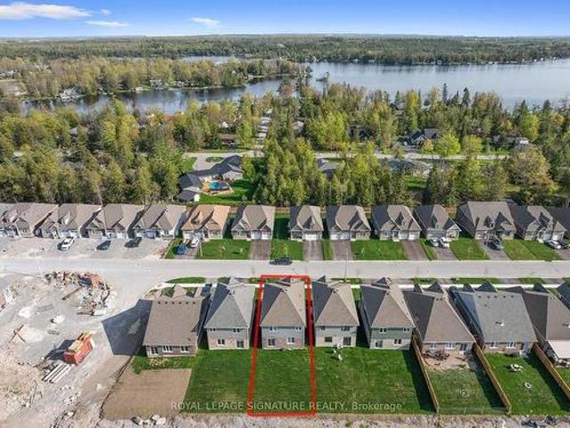 36 Hillcroft Way, Kawartha Lakes, ON, K0M 1A0 house for sale | Listing ID X12301 | Royal LePage