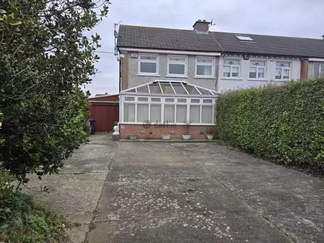 36 Inbhir Ide, Malahide, Co. Dublin is for rent