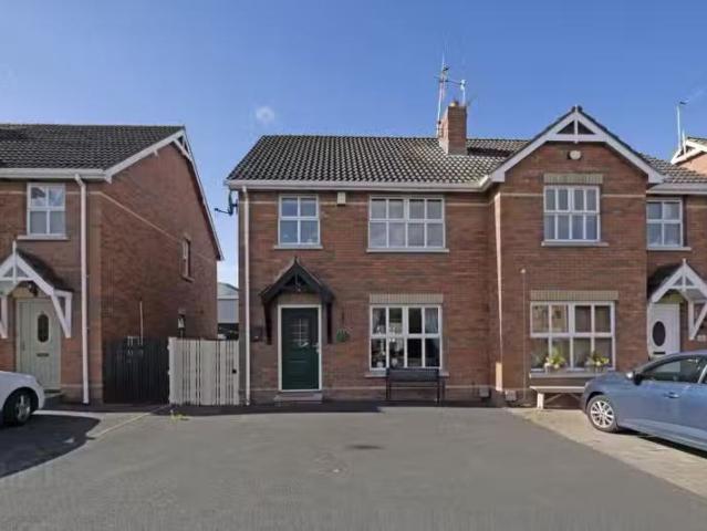 36 Oakfields