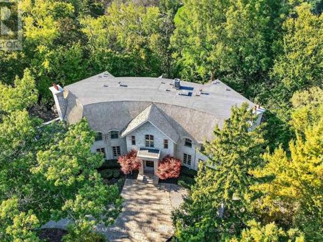 36 Old Yonge Street, Toronto, ON, M2P 1P7 house for sale | Listing ID C13574 | Royal LePage
