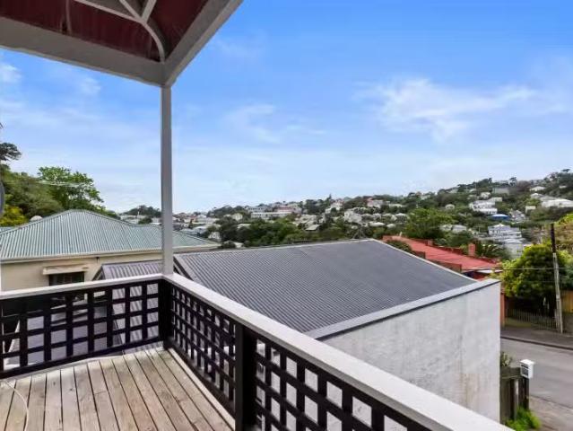36 Reuben Avenue, Brooklyn, Wellington City