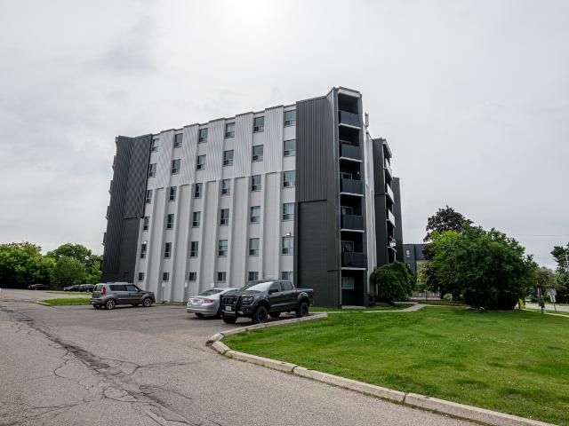 36 River Rd. E 3 Bedroom Apartment for Rent at 36 River Rd E, Kitchener, ON N2B 2G2 Rosemount