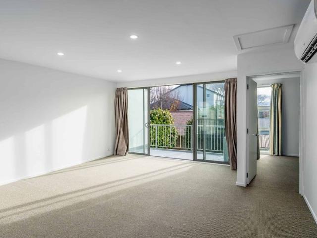 36C Southampton Street