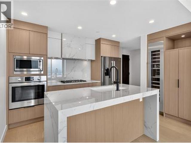 3700 Capozzi Road Unit# 1604, Kelowna, BC, V1W 0J5 Single Family Property For Sale | Listing ID 10398 | Royal LePage