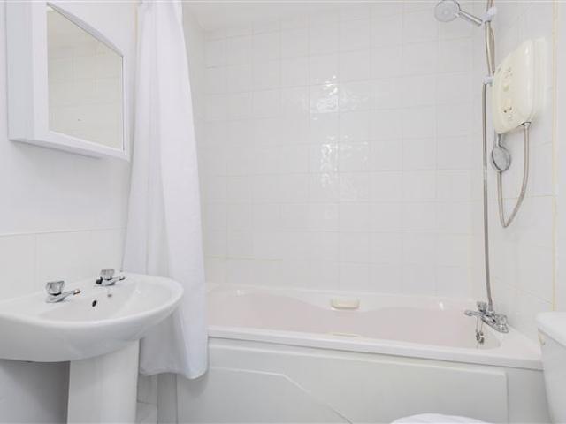 370,000 | 24 Seafield Court, Rush, Co. Dublin Sherry Fitzgerald Cumisky Kelly 5015 MyHome. Ie Residential