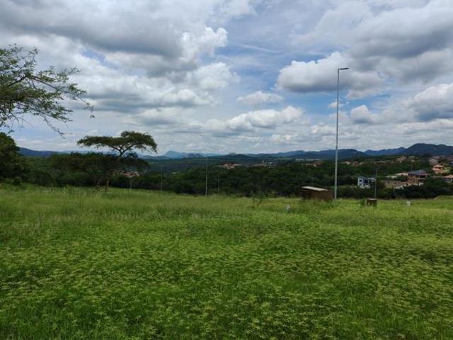 370 m² Land available in Kamagugu