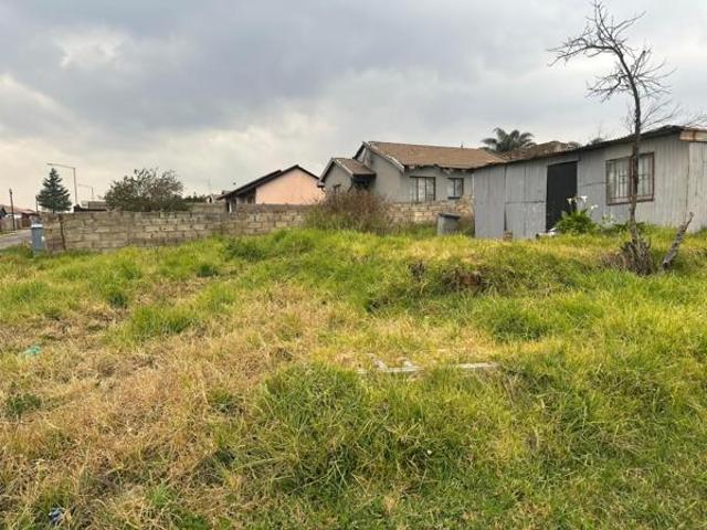 370 m² Land available in Kagiso