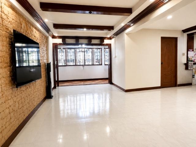 370 Woodlands Avenue 1 HDB Apartment For Sale, $777,000, 4 Bed 2 Bath 1,323 sqft $587.00 psf