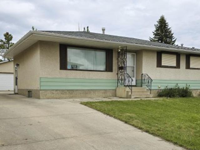 3718 A Avenue Nw, Edmonton, AB, T5A 2P4 house for sale | Listing ID E4492 | Royal LePage