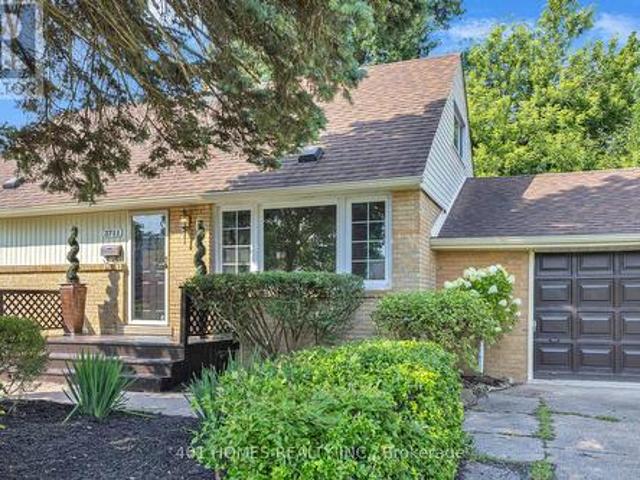 3711 Dandurand Boulevard, Windsor, ON, N9E 2G4 house for sale | Listing ID X13442 | Royal LePage