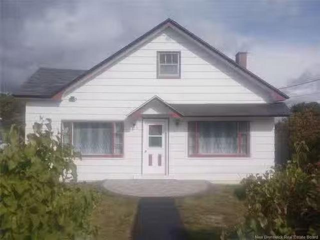 371 Goderich St, Dalhousie, NB, E8C 1V2 house for sale List.
