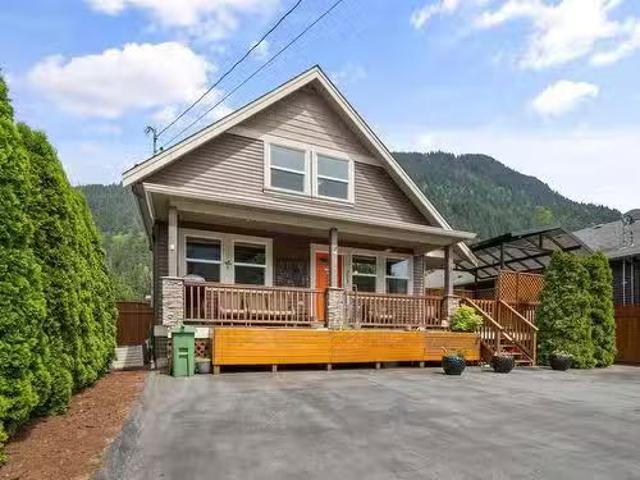 371 Eagle Street, Harrison Hot Springs, BC, V0M 1K0 house fo.
