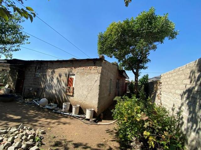371 m² Land available in Seshego