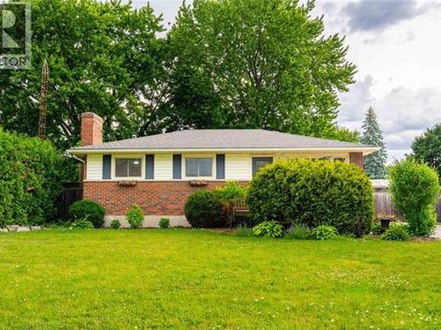 372 Vroom Street, St Clair, ON, N0N 1G0 house for sale | Listing ID 26012 | Royal LePage