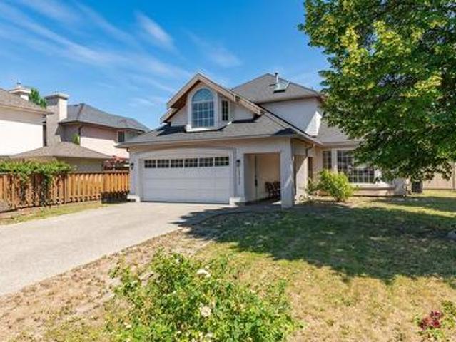 3733 Mission Springs Drive, Kelowna, BC, V1W 3M1 house for sale | Listing ID 10394 | Royal LePage