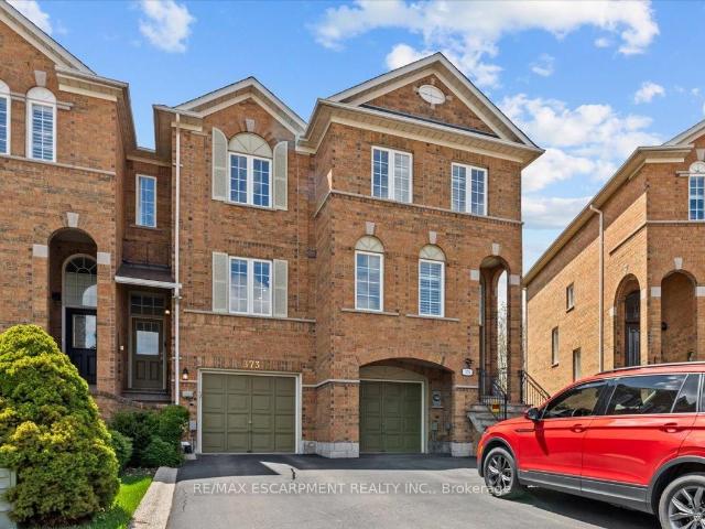 373 Fairgate Way, Oakville | 2Beds/2Bath, Townhouse, $3,100/mo | Condos. Ca