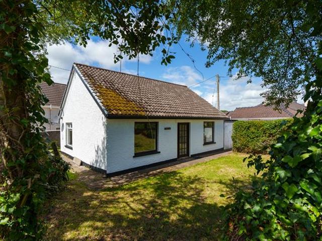 375,000 | Eastview, Ardarrig Park, Carrigaline Road, Douglas, Cork ERA Downey McCarthy 5004 MyHome. Ie Residential