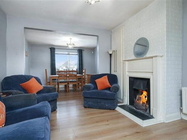 375,000 | 19 Curlew Road, Drimnagh, Dublin 12 Ray Cooke Auctioneers 4997 MyHome. Ie Residential