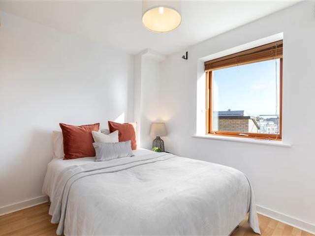 375,000 | 107 Kilmainham Bank, Emmet Road, Inchicore, Dublin 8 Finnegan Menton 4963 MyHome. Ie Residential