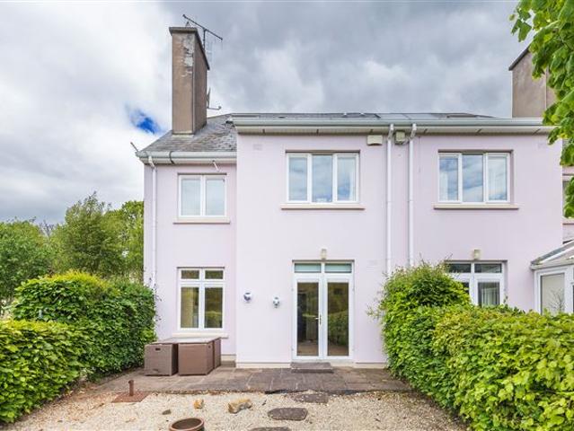 375,000 | 10 The Granary, Bailick Road, Midleton, Cork McCarthy & McGrath Auctioneers 5001 MyHome. Ie Residential