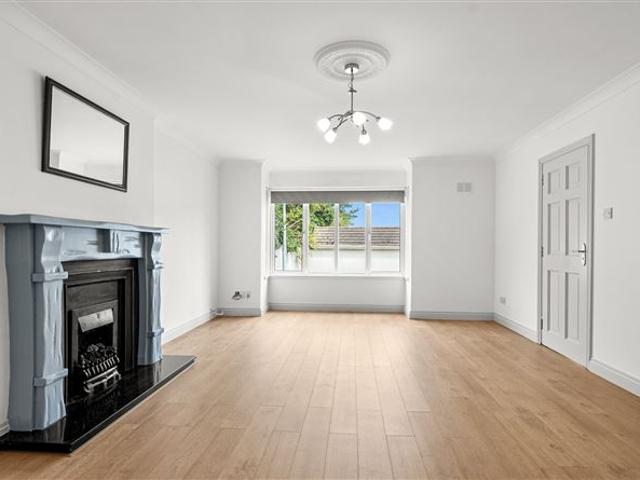 375,000 | 39 Rockfield Court, Dundalk, Louth Blue Sky Property 5018 MyHome. Ie Residential