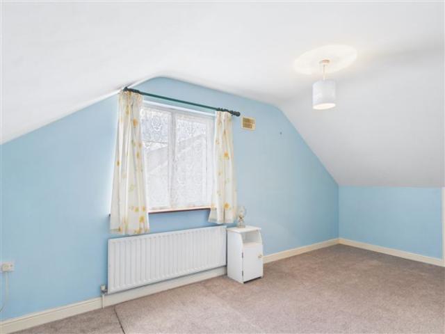 375,000 | 3 Sli Na Siuire, Mitchel Street, Thurles, Co. Tipperary Sherry FitzGerald Gleeson 5007 MyHome. Ie Residential