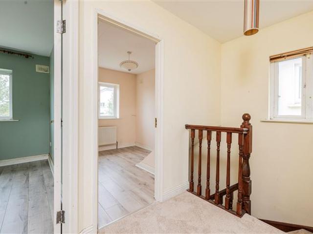 375,000 | 5 Westbrook Heights, Naul Road, Balbriggan, Co. Dublin Sherry Fitzgerald Cumisky Kelly 4998 MyHome. Ie Residential