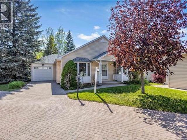 375 Silverbirch Boulevard, Hamilton, ON, L0R 1W0 condo for sale | Listing ID 40831 | Royal LePage
