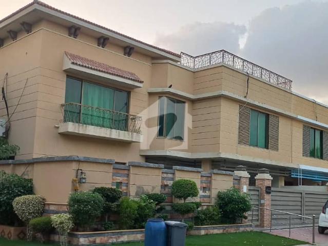 375 Yards Bungalow For Sale In Askari 05, Sec H
