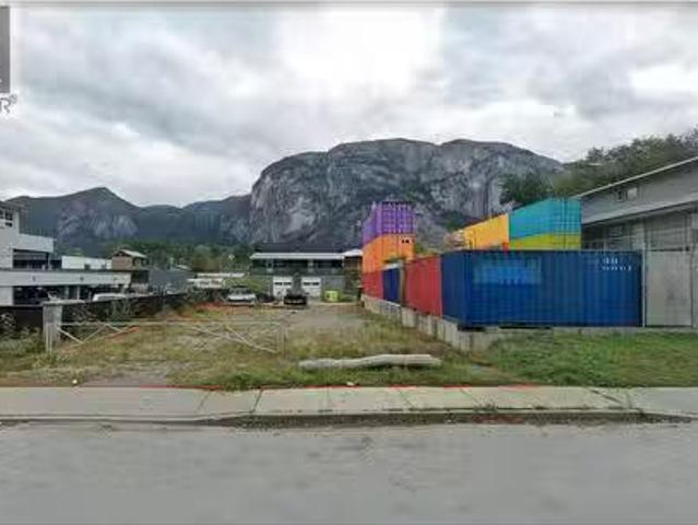 37718 Third Avenue, Squamish, BC, V8B 1C3 vacant land for sa.