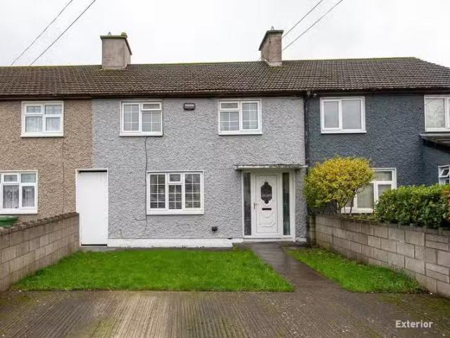 377 Ballyfermot Road, Ballyfermot, Dublin 10, D10X965 is for s.