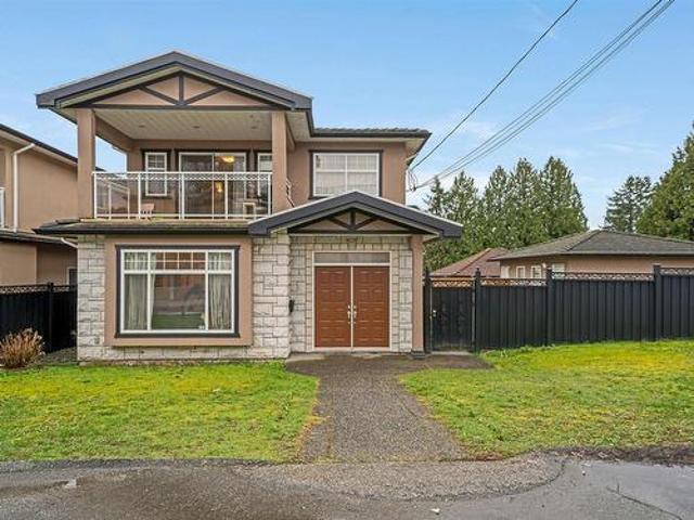 3786 Brandon Street, Burnaby, BC, V5G 2P2 duplex for sale | Listing ID R2977 | Royal LePage