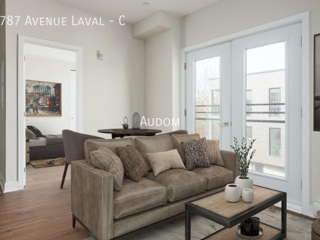 3787 Avenue Laval C