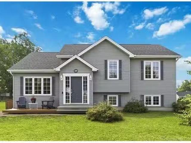 378 Leblanc Rd, Dieppe, NB, E1A 7N4 house for sale Listing.