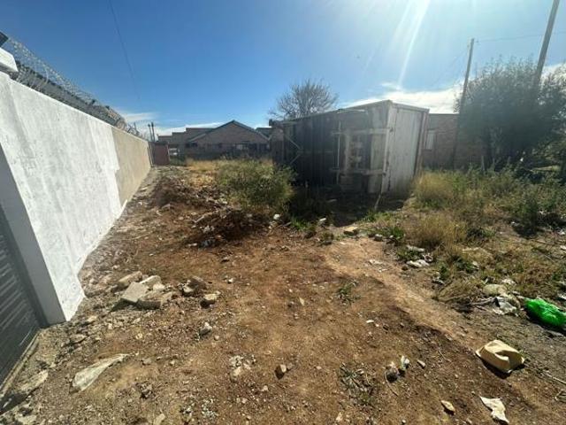378 m² Land available in Roodewal
