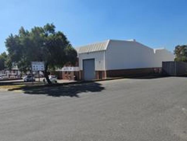 379sqm warehouse to lease in randjes.