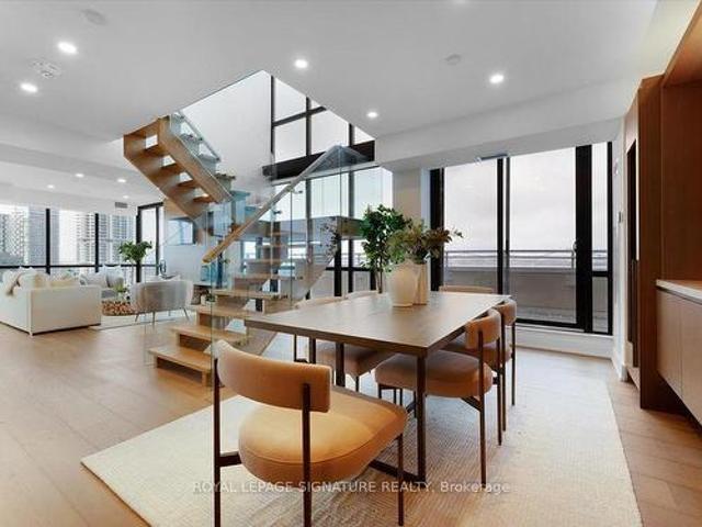 3805 2 Highway 7 Road, Vaughan, ON, L4K 0K6 Luxury Condo for sale | Listing ID N12192 | Royal LePage Carriage Trade Luxury Properties