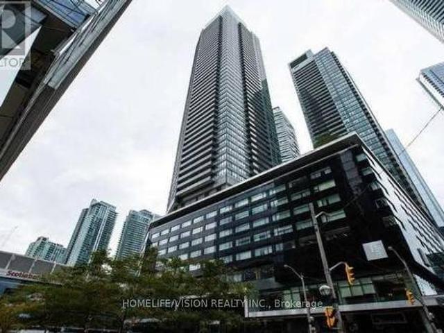 3805 55 Bremner Boulevard, Toronto, ON, M5J 0A6 condo for sale | Listing ID C11901 | Royal LePage