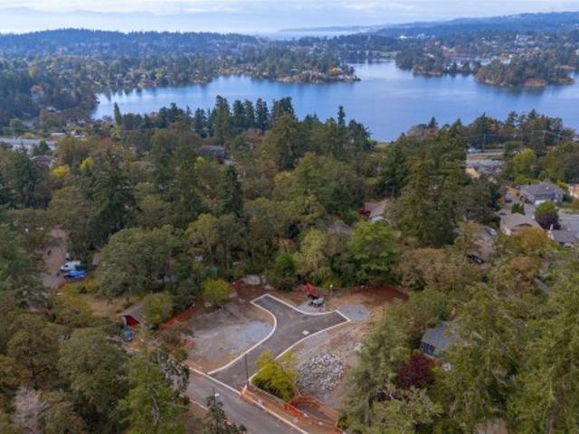 3806 Madaric Pl, Saanich, BC, V8Z 2N1 vacant land for sale | Listing ID 1030 | Royal LePage