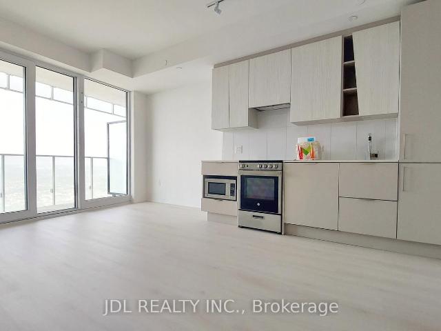 3808 3 Confederation Parkway, Mississauga | 2Beds/1Bath, Condo, $2,550/mo | Condos. Ca