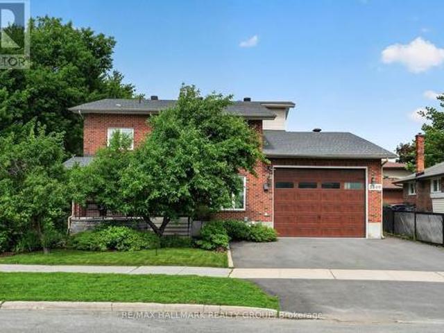 3809 Alderwood Street, Ottawa, ON, K1T 3R3 house for sale | Listing ID X13462 | Royal LePage