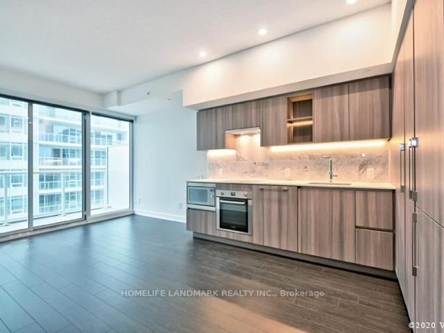3809 19 Bathurst Street, Toronto | Leased, C13554 | Condos. Ca
