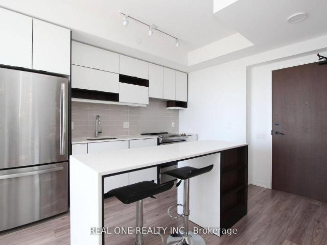 3809 4 confederation Parkway, Mississauga | For Rent @ $2,100 | Condos. Ca